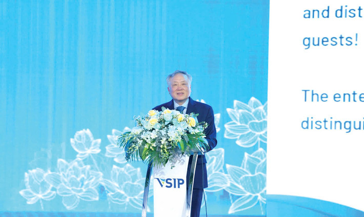 Chủ tịch Quốc hội Trần Thanh Mẫn dự lễ động thổ dự án Khu công nghiệp VSIP II Quảng Ngãi<br>广义省2号工业园区基础设施商业与投资建设项目正式启动 4 56700b18 aa44 4057 bdc9 b97478a4d7b6