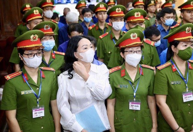 Đề xuất bãi bỏ hình phạt tử hình với các tội phạm tham nhũng 1 toi tham nhung