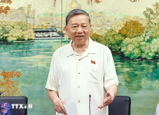 tong bi thu to lam luat quoc tich viet nam 1705 1