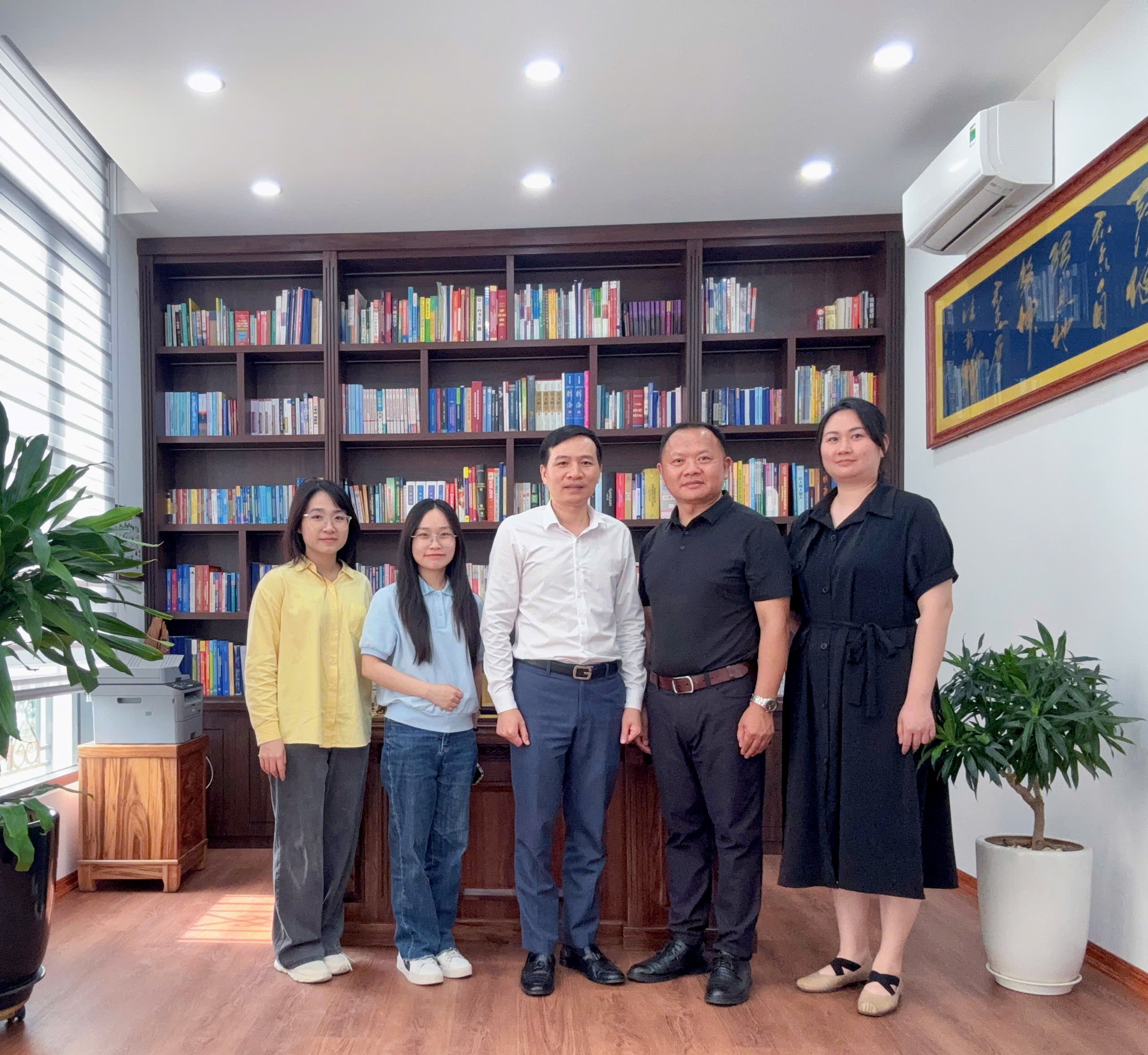 Viễn Dương và Vạn Ích: Thúc đẩy hợp tác hỗ trợ nhà đầu tư Trung Quốc tại Việt Nam<br>远洋与万益:推动合作,共同支持中国投资者在越南的发展 5 z6667794863894 4c966daf7e7e0e82beec85ed7c8324db