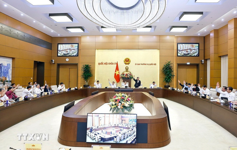uy ban thuong vu quoc hoi 4