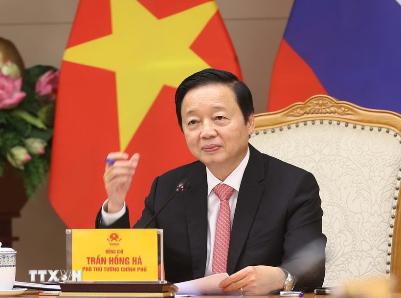 pho thu tuong tran hong ha 2208