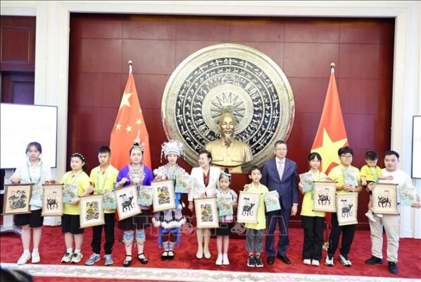 thieu nhi trung quoc 06082025 01