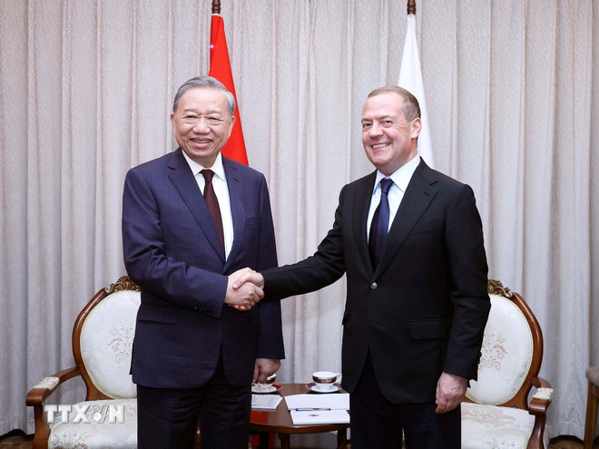tong bi thu to lam gap chu tich dang nuoc nga thong nhat dmitry medvedev 1010 1