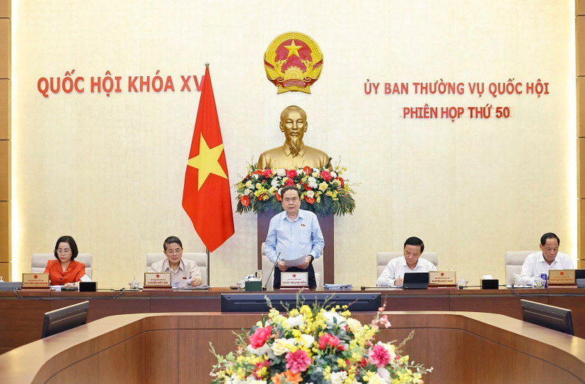 vna potal chu tich quoc hoi phat bieu khai mac phien hop thu 50 cua uy ban thuong vu quoc hoi 8324815