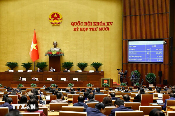 quoc hoi thong qua 4 luat ve tu phap 4
