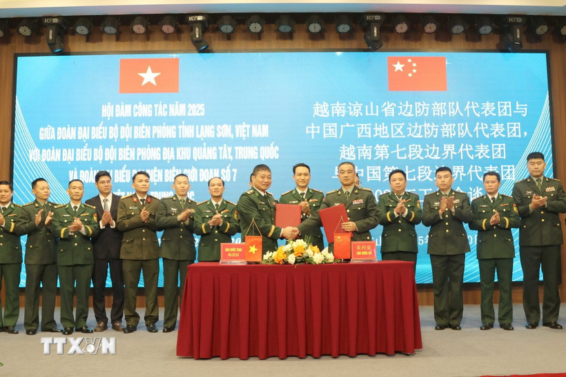 viet trung bien gioi