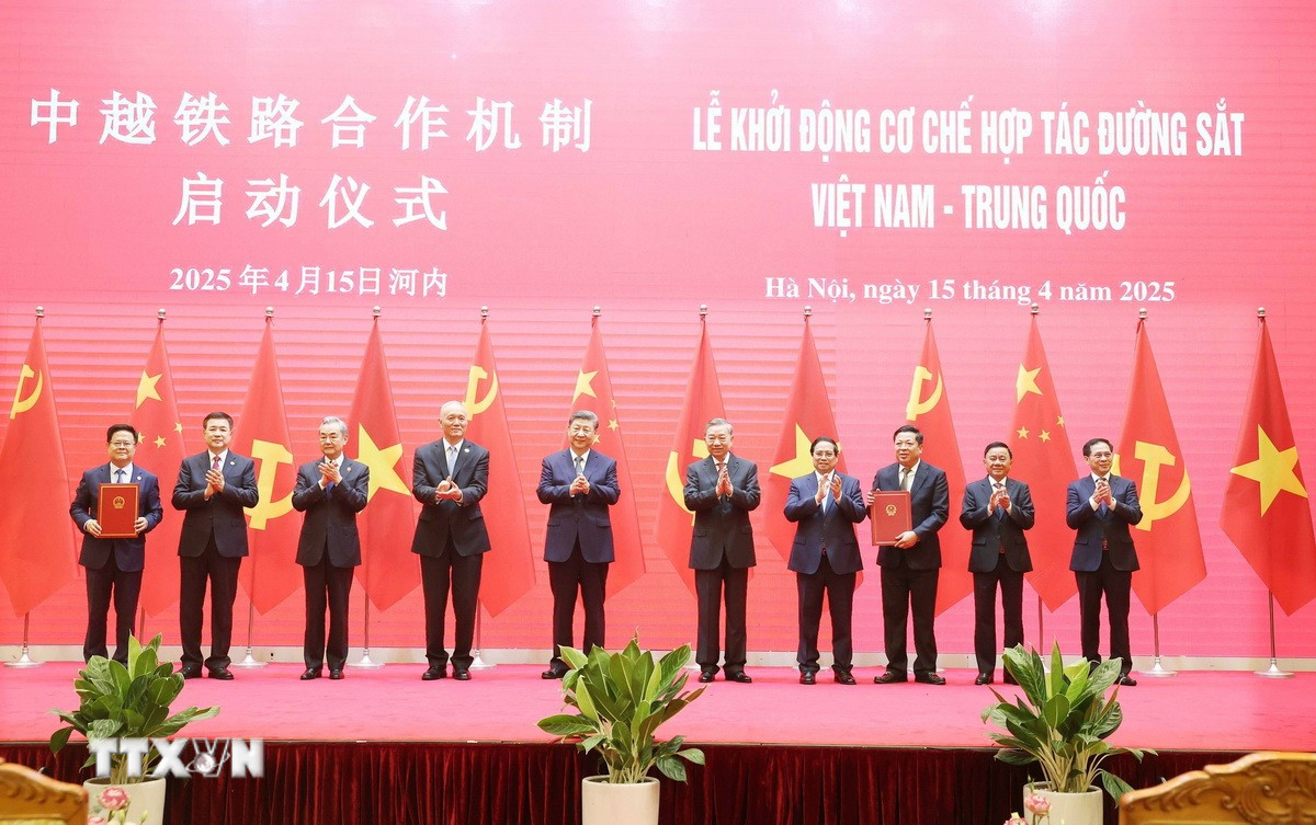 tong bi thu to lam chu tich nuoc luong cuong cung tong bi thu chu tich nuoc tap can binh du lien hoan giao luu huu nghi nhan dan viet trung 17