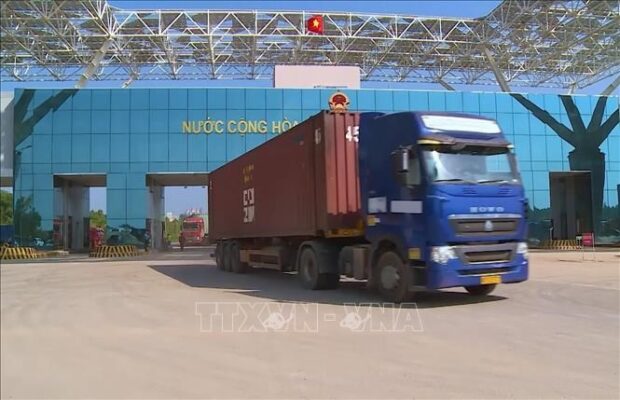 vna potal kim ngach hang hoa qua xnk qua cua khau quoc te mong cai dat gan 15 ty usd stand 20241122081109