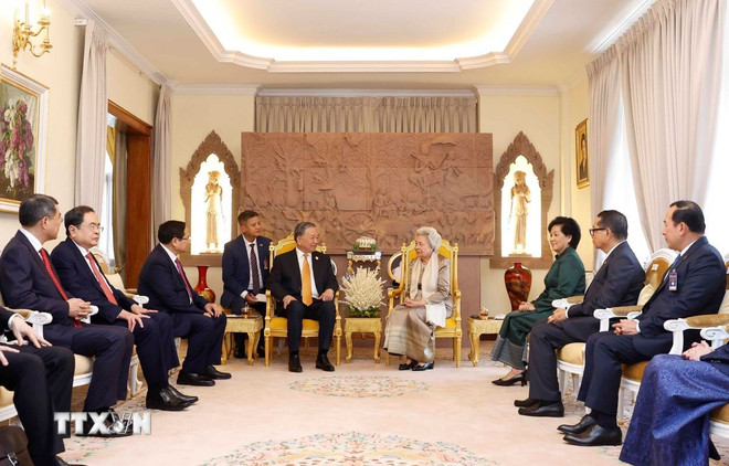 Tổng Bí thư Tô Lâm hội kiến Samdech Techo Hun Sen<br>越共中央总书记苏林会见洪森亲王 2 tong bi thu to lam tham hoang thai hau norodom monineath sihanouk 8576520