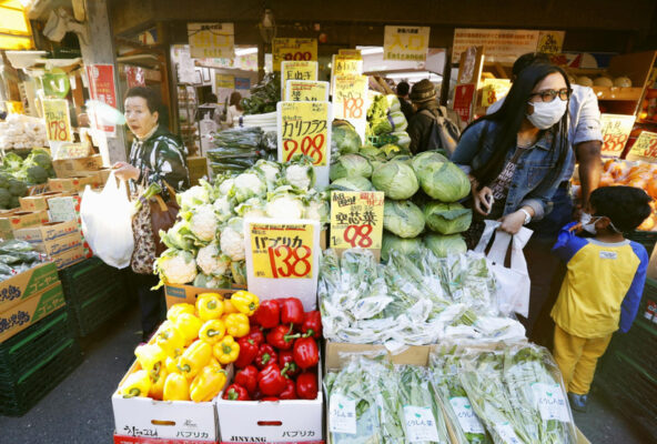 gdp cua nhat ban suy giam lan dau tien trong 6 quy 8381017