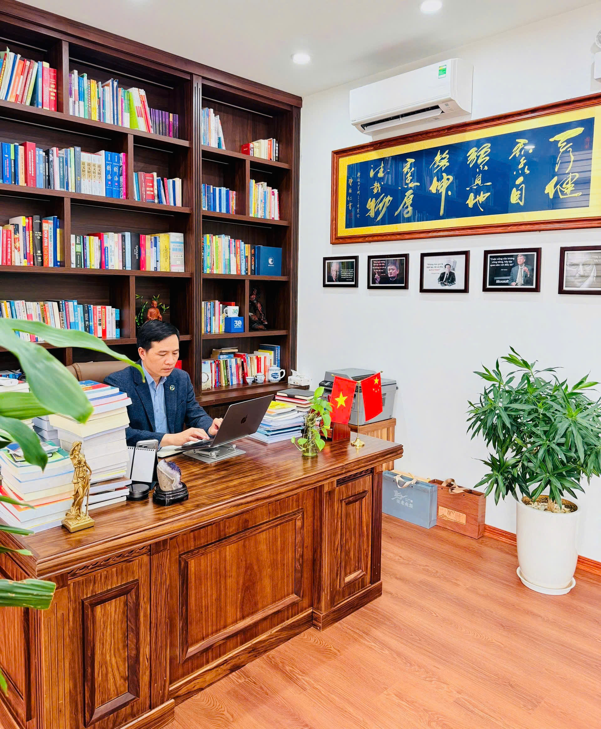 VIỄN DƯƠNG LEGAL TRỤ CỘT PHÁP LÝ TRONG HỆ SINH THÁI HỖ TRỢ DOANH NGHIỆP TOÀN DIỆN <br>远洋律师事务所:企业全方位支持生态系统的法律中流砥柱 7 z7711103702747 42aba37fa89180d0c889bea838c086d4